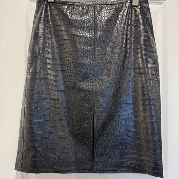 J. Crew Womens Pencil skirt in Croc-embossed Faux Leather Black - Picture 3 of 14